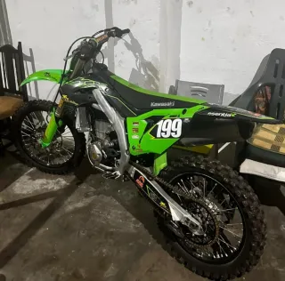 Kawasaki 450 KXF 2022 Motocross