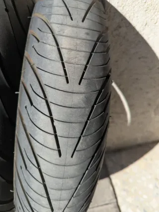 Michelin Pilot Road 3 2CT Neumáticos