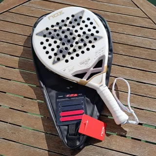 Pala NOX AT10 Genius 12K Alum Xtrem