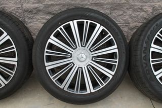Llantas Doble Medida 22" Mercedes GLS Maybach X167