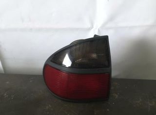 Renault 52560 piloto trasero izquierdo laguna b56