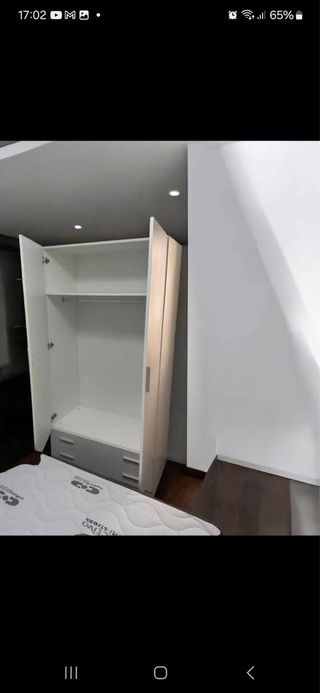 Armario modular madera blanco y beige