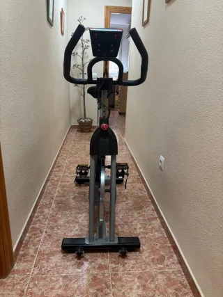Bicicleta estática seminueva