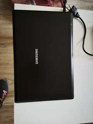 Portátil Samsung Negro