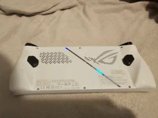 Asus ROG Ally Z1 Extreme Bianca 2.5TB + 74 Wh