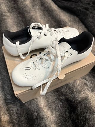Zapatos de ciclismo blancos QUOC