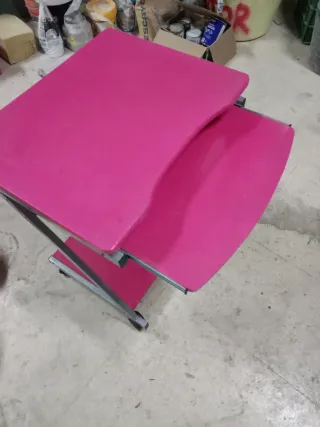 Escritorio mesa plegable rosa y gris