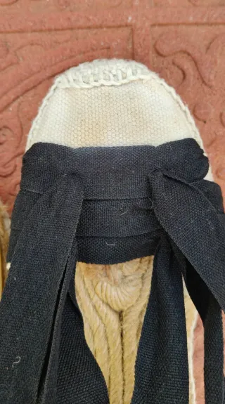 Espardeñas niño atadas negras