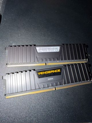 Memoria RAM Corsair Vengeance LPX DDR4 32GB