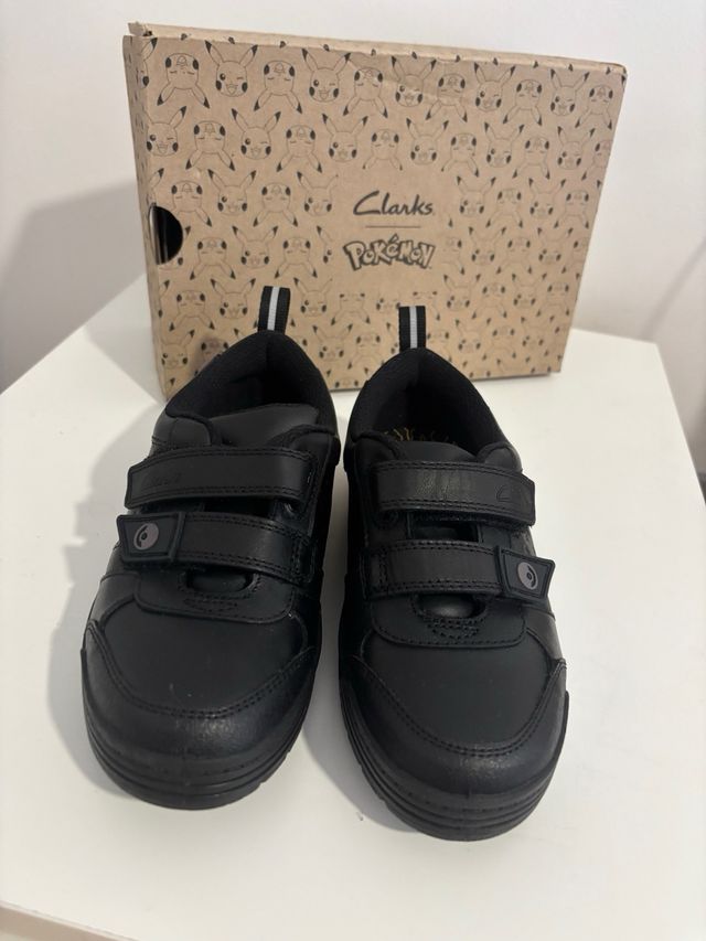 Zapatillas Clarks Pokémon Negras talla 33