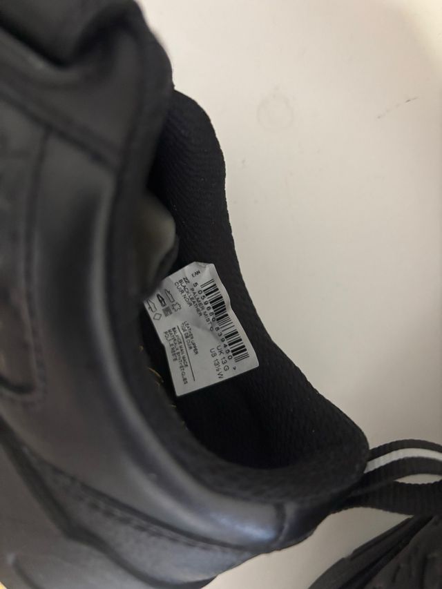 Zapatillas Clarks Pokémon Negras talla 33