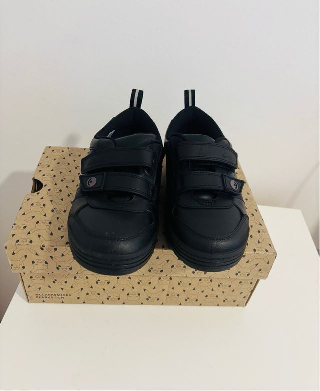 Zapatillas Clarks Pokémon Negras talla 33