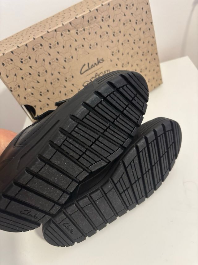 Zapatillas Clarks Pokémon Negras talla 33