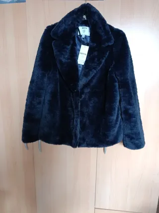 Chaqueta pelo negra Talla 38 sin estrenar