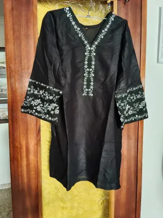 Top negro bordado mujer talla L