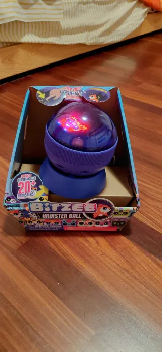 Bitzee Criceto Virtuale Interattivo