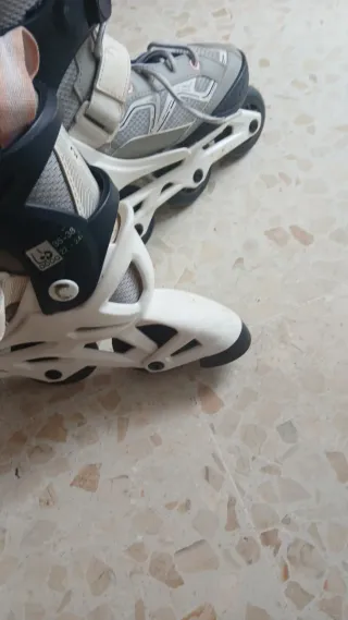 Patines en línea niña talla hasta 38. Regalo casco