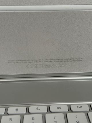 Magic Keyboard iPad Pro 13 pulgadas (M4,M5) Blanco