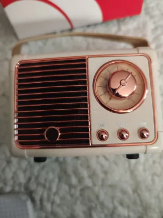 Altavoz Portátil PRUNUS J-999 Rojo