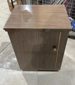 Máquina de coser Alfa antigua