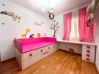 Dormitorio infantil de madera completo