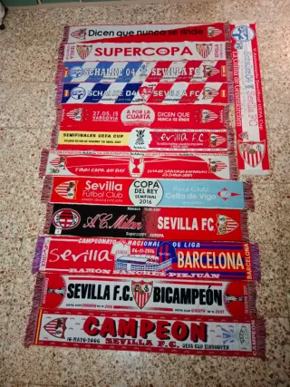 27 Bufandas Sevilla C.F