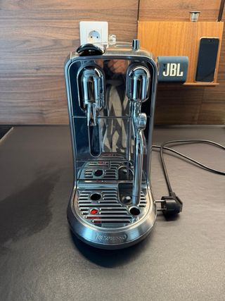 Cafetera Nespresso 2022 Como Nueva