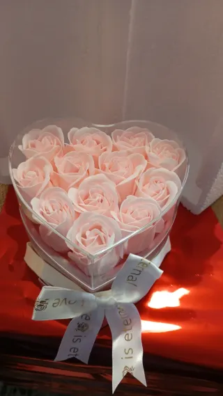 Joyero de Corazón Rosa y Dorado