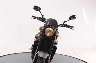 YAMAHA XSR900 2018