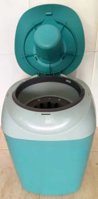 Contenedor pañales Tommee Tippee + 12 cargas