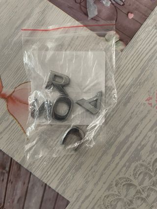 Logotipo Coche Corsa Cromado