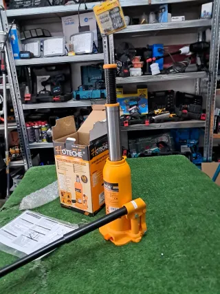 Cric a bottiglia 10 ton, max 450mm