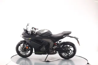 TRIUMPH DAYTONA 660 2026