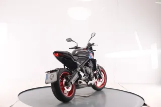 TRIUMPH TRIDENT 660 2026