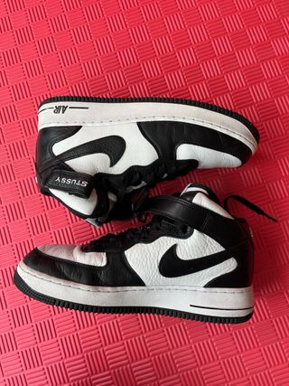 Nike Air Force 1 Mid x Stussy