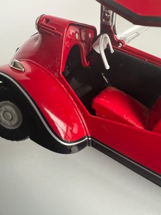 Revell 1/18  Diecast Model Car 08964 - Messer