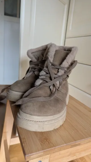 Botas Mustang grises talla 37