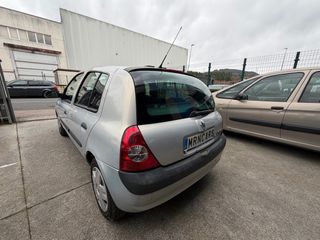 Renault Clio 2003