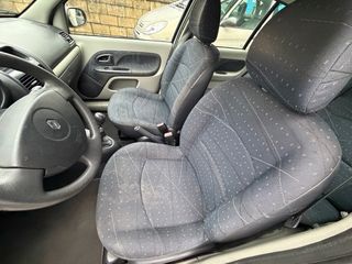 Renault Clio 2003