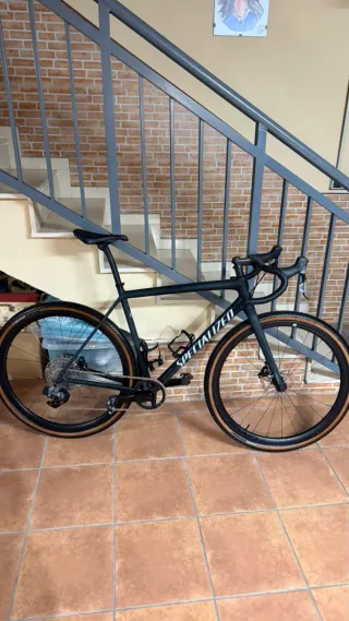 Specialized Gravel Crux 2025