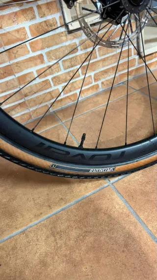 Specialized Gravel Crux 2025