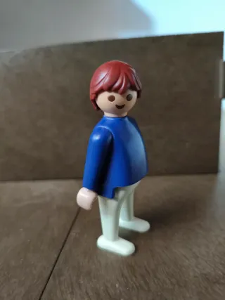 Playmobil barrigón azul y blanco