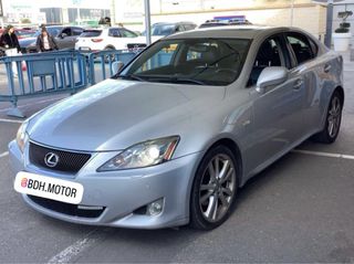 Lexus IS220d 2007 170.000km! Techo, cuero, xenon