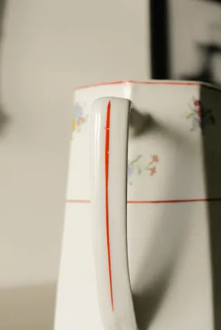 Brocca ceramica Art Decò Liberty