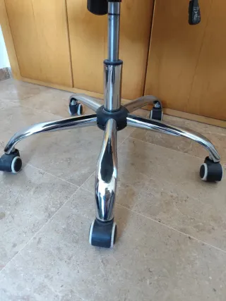 Silla de escritorio negra