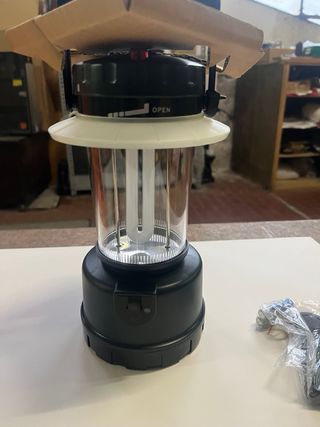 Lanterna da campeggio ricaricabile con telecomando