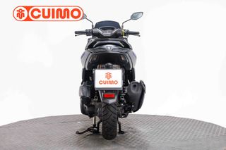 YAMAHA NMAX 125