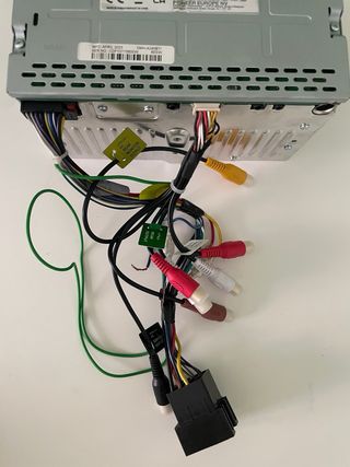 Pioneer DMH-A240BT (Pantalla 6.2", Bluetooth)