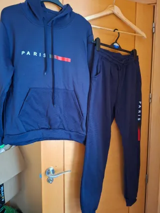 Conjunto chándal negro Paris