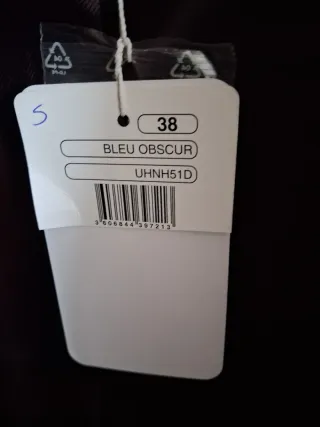 Abrigo Naf Naf marino. 80% lana. Nuevo con etiquet